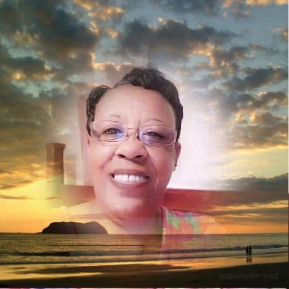 Meet your Posher, Cherry - Picture 1 of 1